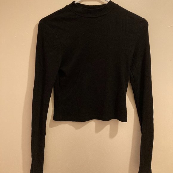 H&M Black Cropped Mock Turtleneck Size S - Picture 1 of 3
